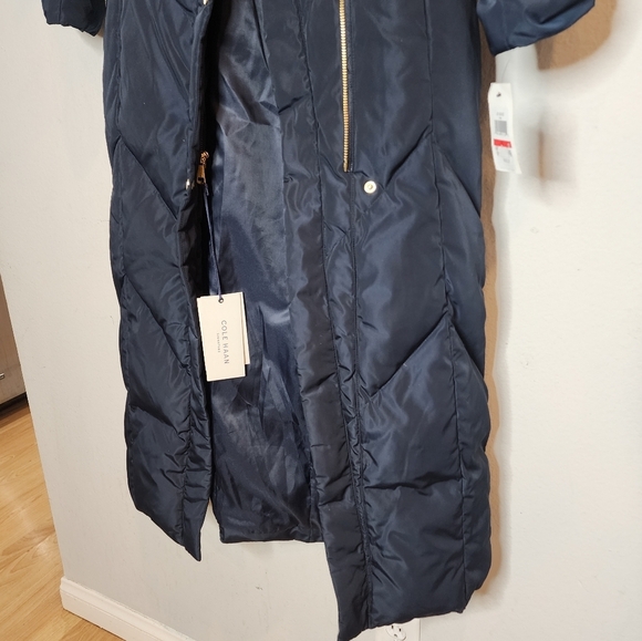 NWT Cole Haan Down Maxi Hooded Chevron Puffer Navy Coat. Women's size XS - Picture 16 of 16